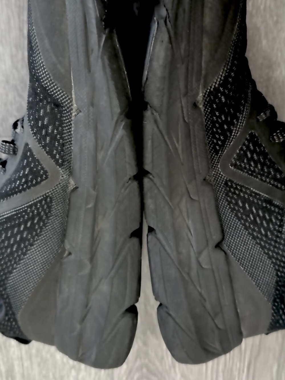 Skechers Men's Black Mesh Athletic Sneakers